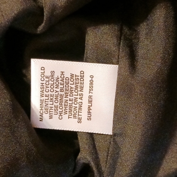 Belle+SKY Floral Bomber Style Jacket - Picture 9 of 9